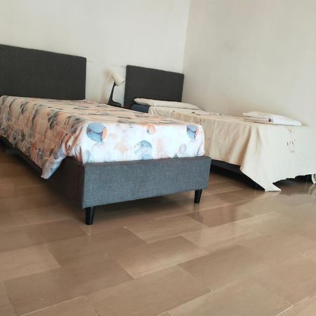 Antonelli Apartment Новара Экстерьер фото